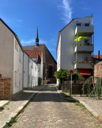 469639087 18286868029245021 7549947961979173576 N